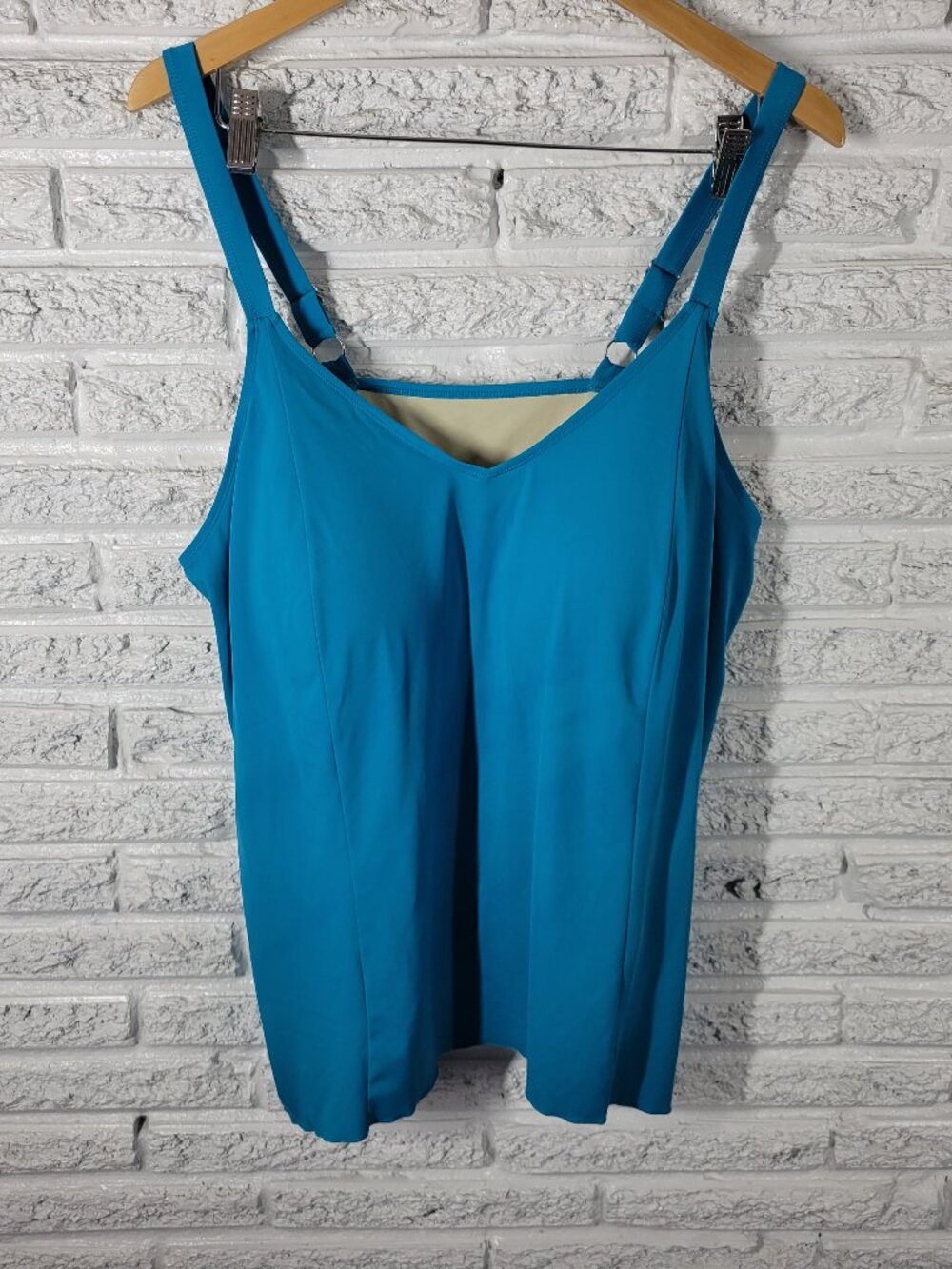 Denim & Co Womens 22W Plus Blue Tankini Swim Top Built In Bra Straps BLU45E